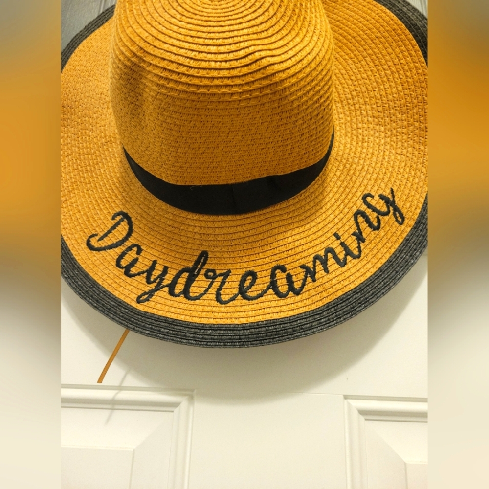 Daydreaming Sun Hat